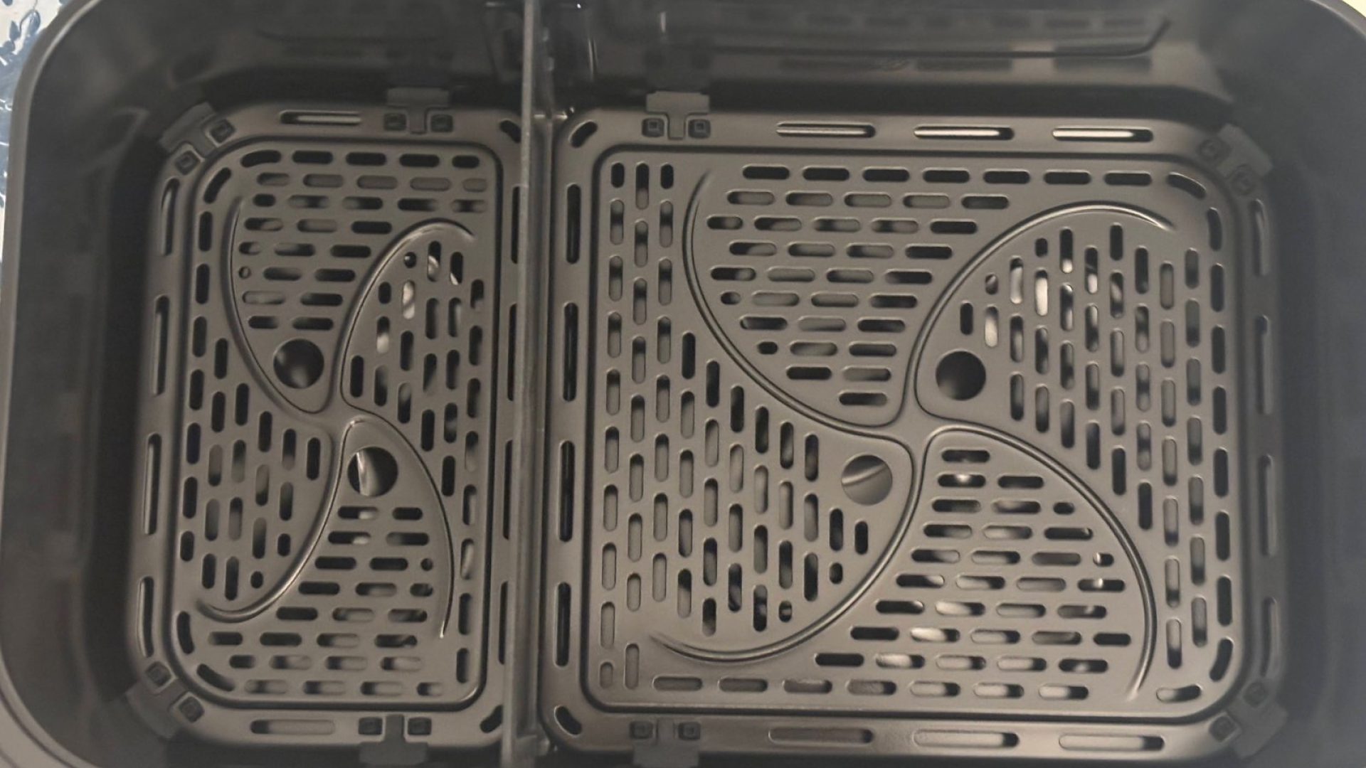 Doppio scomparto da 3 e 6 litri della Philips Airfryer Serie 5000