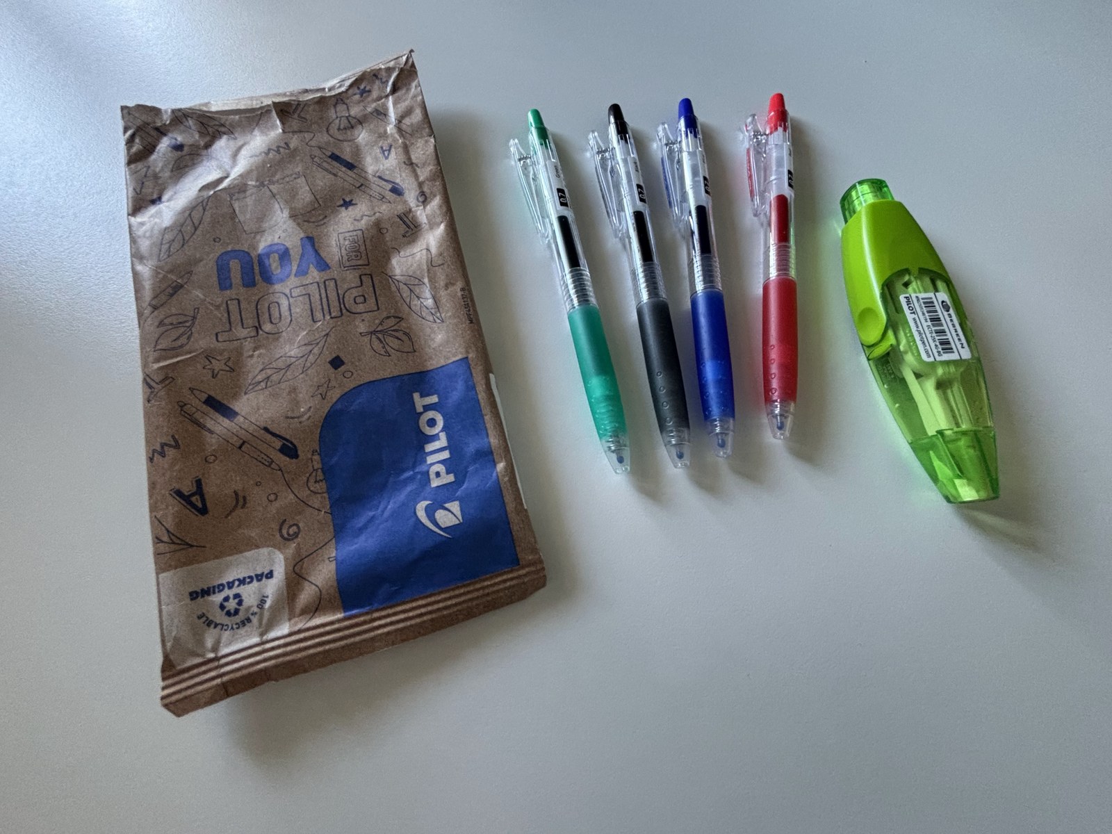 Set Pilot Pop'Lol 4 colori con correttore a nastro