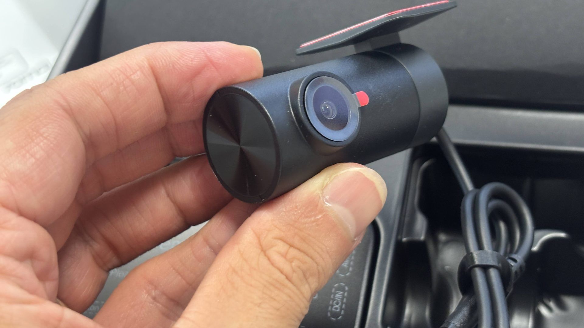 Dash cam 4K doppia 70mai - confezione aperta con tutte le componenti